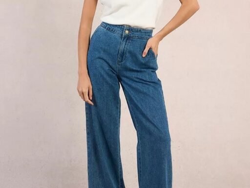 Pantalón vaquero acampanado