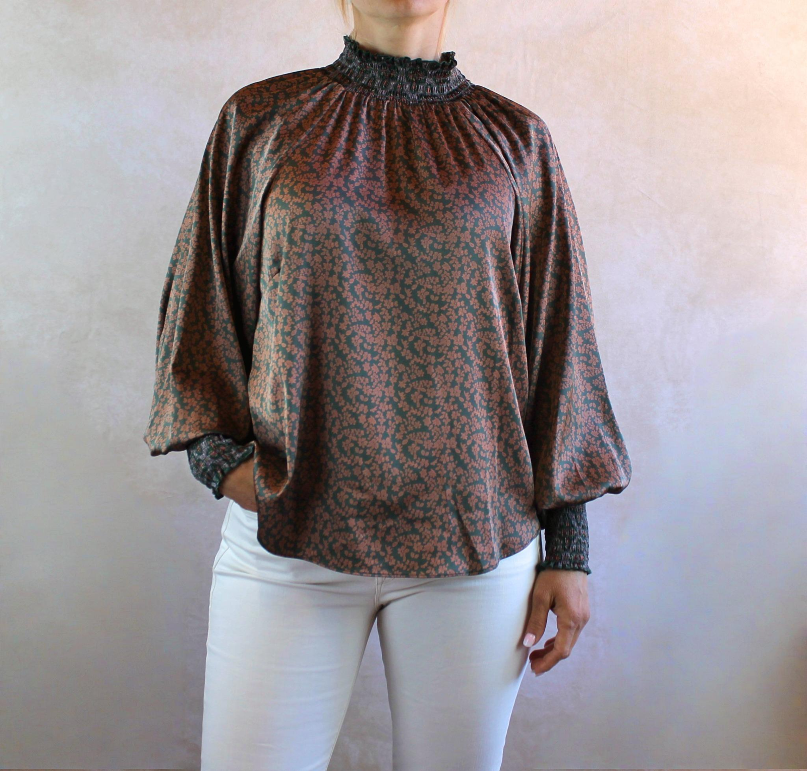 Blusa cuello fruncido