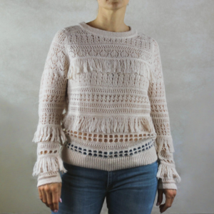 Jersey calado con detalle de flecos