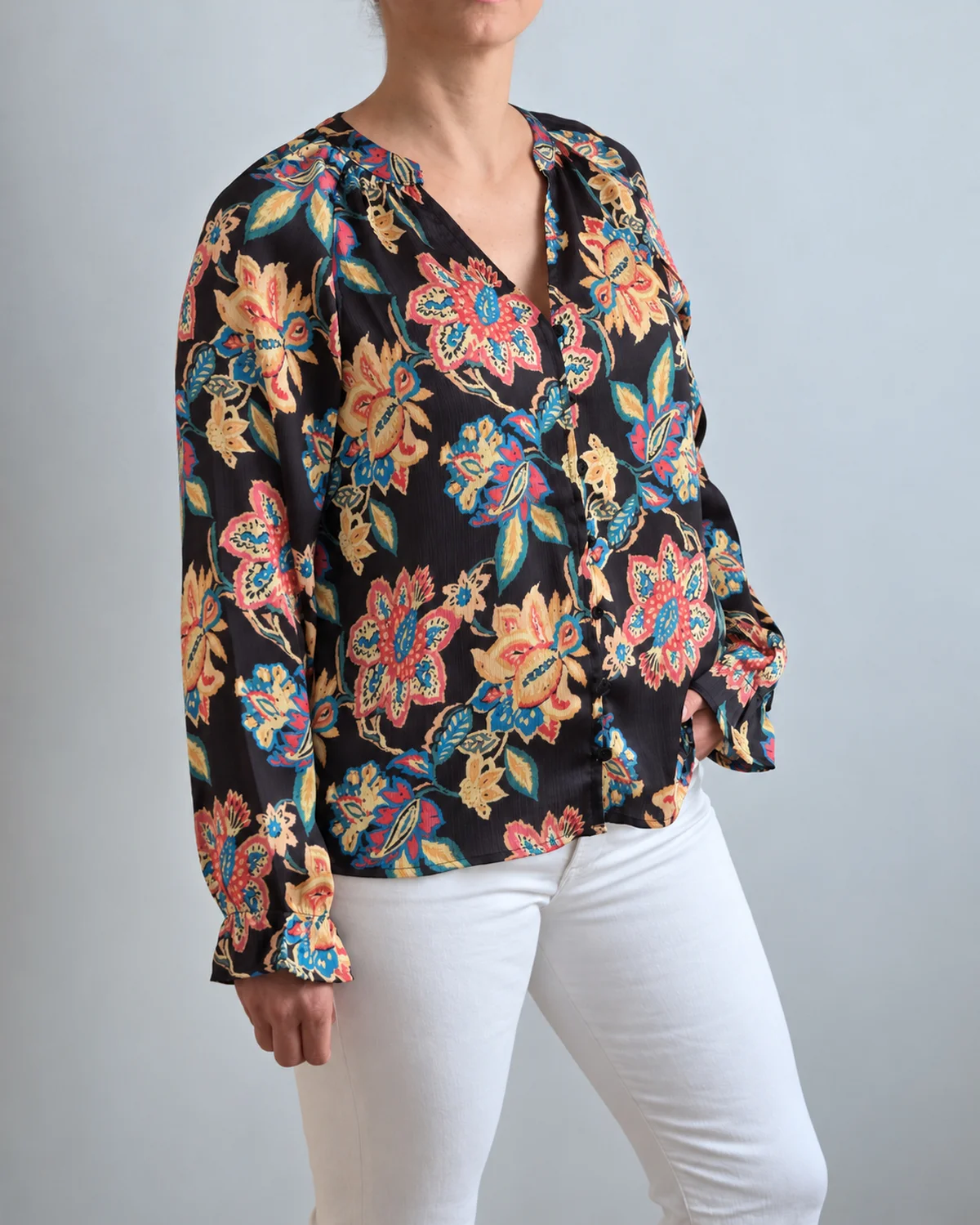 BLUSA FLUIDA FLORAL - Imagen 4
