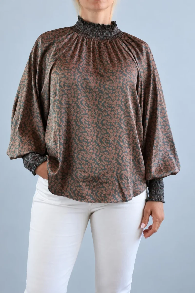 Blusa cuello fruncido