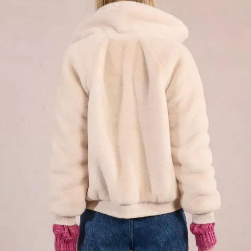 chaqueta-de-manga-larga-de-peluche-2