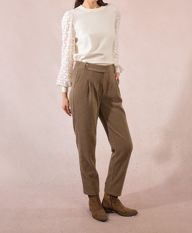 Pantalón tobillero en tejido micropana