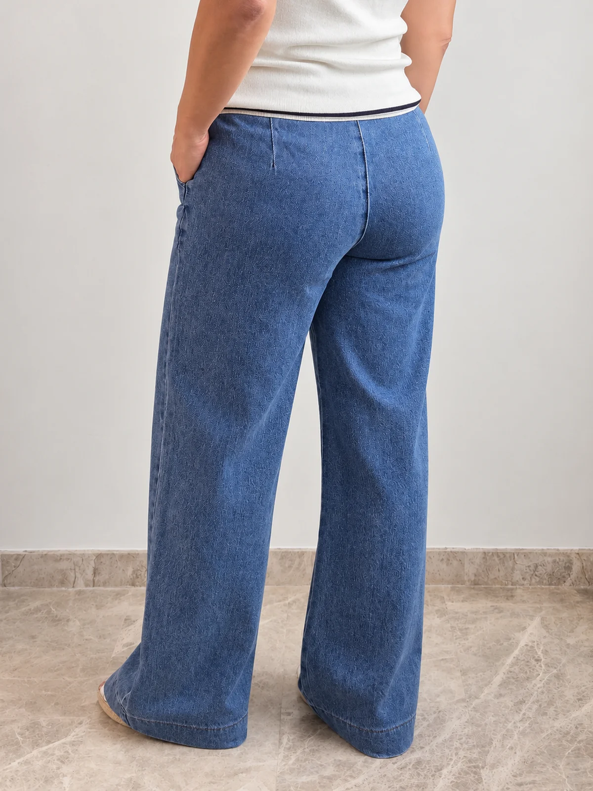 Pantalón vaquero acampanado - Imagen 4
