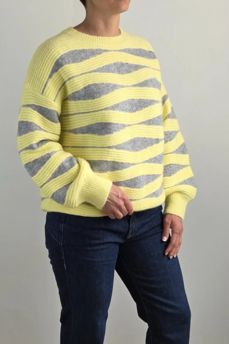 JERSEY DE PUNTO CON ONDAS